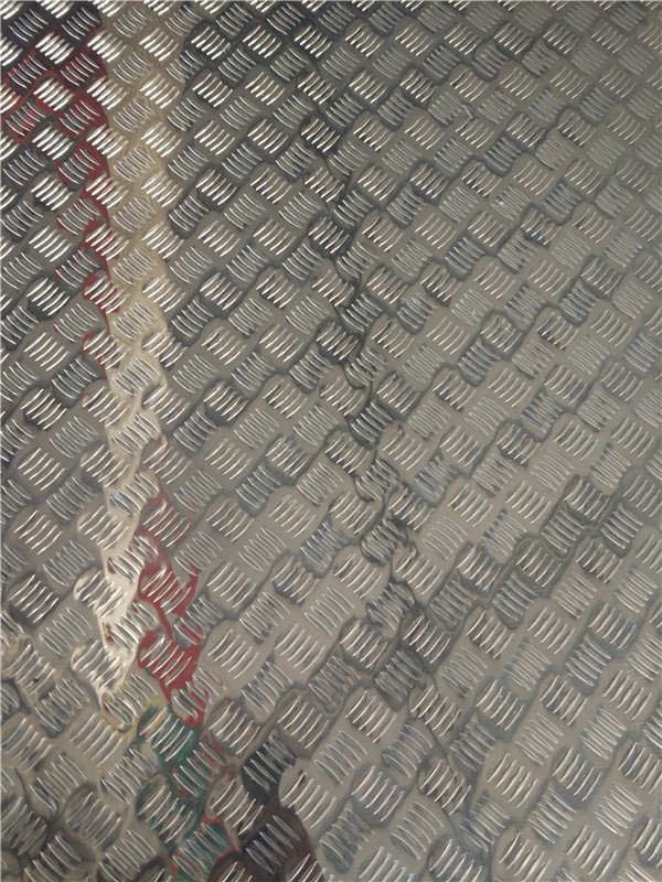 铝合金幕墙板与复合板性能比较